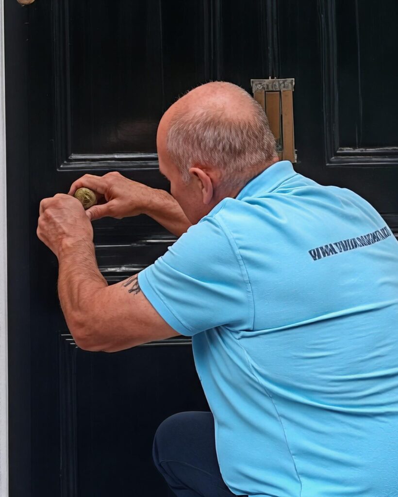 locksmith-door-lock